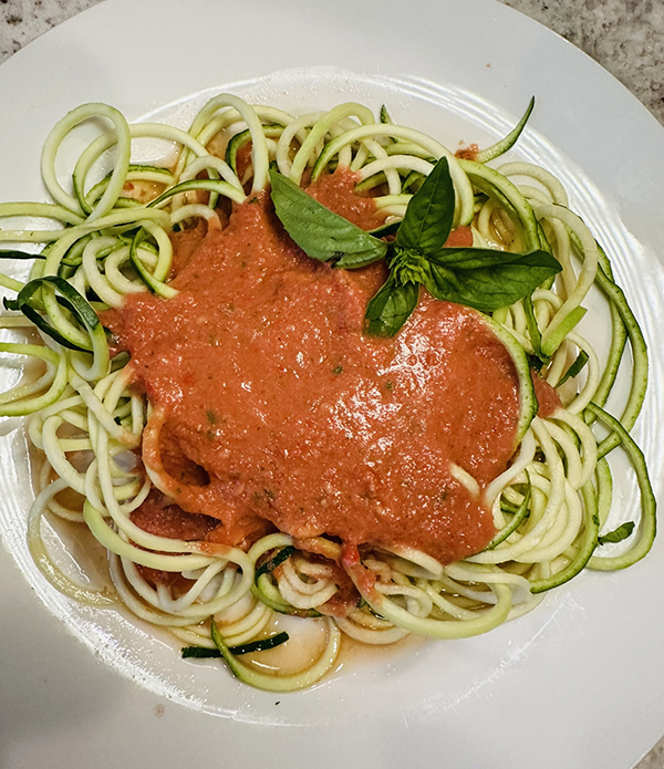 Dr. Goldner’s Zucchini Noodles and Marinara – Raw